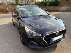 Schwarz Gebraucht 2019 Hyundai i30 Premium Kombi | 16.000 € (Fairer Preis)