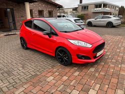 Rot Gebraucht 2016 Ford Fiesta ST-Line Kleinwagen | 8.350 € (Fairer Preis)
