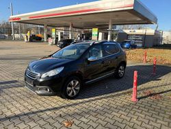 Schwarz Gebraucht 2015 Peugeot 2008 SUV | 6.500 € (Guter Preis)