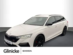 Weiß Gebraucht 2021 Skoda Octavia RS Kombi | 23.970 € (Fairer Preis)