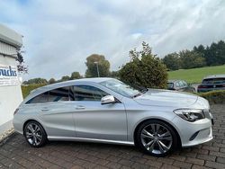 Silber Gebraucht 2016 Mercedes CLA200 Shooting Brake Urban Kombi | 15.990 € (Fairer Preis)
