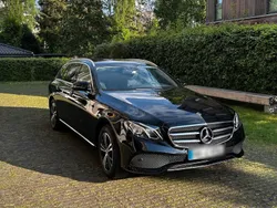 Schwarz Gebraucht 2020 Mercedes E220 Kombi | 31.500 € (Guter Preis)