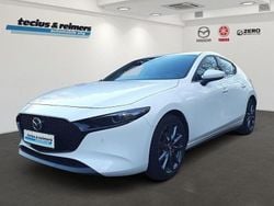 Weiß Gebraucht 2025 Mazda 3 Center-Line Limousine | 22.945 € (Superpreis)