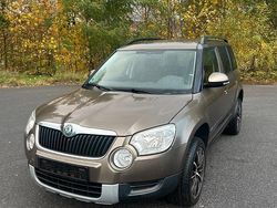 Grau Gebraucht 2011 Skoda Yeti SUV | 5.699 € (Guter Preis)