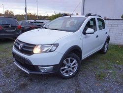 Weiß Gebraucht 2015 Dacia Sandero Prestige Kleinwagen | 5.000 € (Guter Preis)