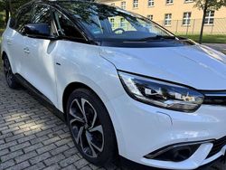 Weiß Gebraucht 2017 Renault Grand Scénic IV Bose Edition Van / Kleinbus | 11.200 € (Fairer Preis)