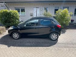 Schwarz Gebraucht 2009 Mazda 2 Kleinwagen | 2.600 € (Fairer Preis)