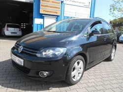 Schwarz Gebraucht 2011 VW Golf Plus Cross Team Van / Kleinbus | 4.499 € (Superpreis)