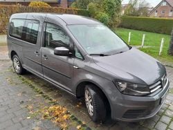 Grau Gebraucht 2016 VW Caddy Van / Kleinbus | 14.500 €