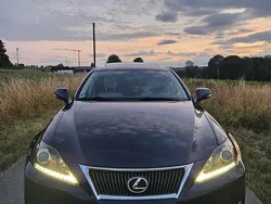 Violet Gebraucht 2010 Lexus IS220d Executive Line Limousine | 6.599 € (Teuer)