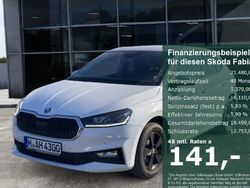Moonweiss metallic Gebraucht 2024 Skoda Fabia Drive Kleinwagen | 21.480 € (Fairer Preis)