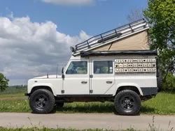 Weiß Gebraucht 2009 Land Rover Defender SUV | 69.999 €
