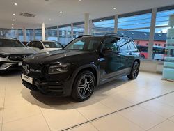Schwarz Gebraucht 2024 Mercedes GLB200 AMG Premium SUV | 45.500 € (Teuer)