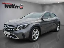 Grau Gebraucht 2019 Mercedes GLA250 Urban SUV | 25.490 € (Fairer Preis)