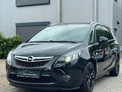 Schwarz Gebraucht 2015 Opel Zafira Tourer Business Innovation Van / Kleinbus | 12.490 € (Etwas zu teuer)