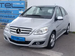 Silber Gebraucht 2009 Mercedes B180 Van / Kleinbus | 6.990 € (Fairer Preis)