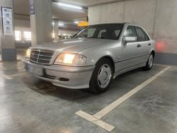 Silber Gebraucht 1998 Mercedes 240 Limousine | 6.999 €