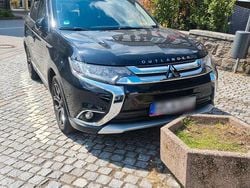 Schwarz Gebraucht 2015 Mitsubishi Outlander SUV | 11.000 €