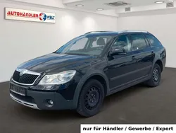 Schwarz Gebraucht 2011 Skoda Octavia Scout 4x4 Kombi | 4.999 € (Superpreis)