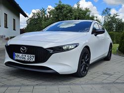 Weiß Gebraucht 2022 Mazda 3 Homura-Line Limousine | 22.500 € (Fairer Preis)