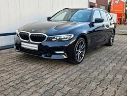 Schwarz Gebraucht 2022 BMW 320 Sport Line Limousine | 27.498 € (Superpreis)
