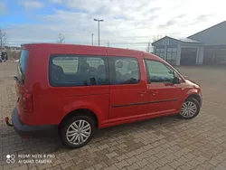 Rot Gebraucht 2016 VW Caddy Maxi Van / Kleinbus | 15.900 € (Guter Preis)