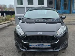 Iridiumschwarz metallic Gebraucht 2016 Ford Fiesta Celebration Kleinwagen | 6.400 € (Fairer Preis)