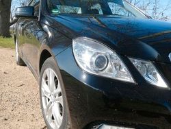 Schwarz Gebraucht 2010 Mercedes 200 Limousine | 8.500 € (Fairer Preis)