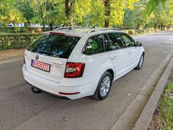 Weiß Gebraucht 2017 Skoda Octavia Drive Kombi | 10.350 € (Teuer)