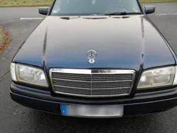 Blau Gebraucht 1997 Mercedes C230 Limousine | 2.500 € (Guter Preis)