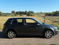 Grau Gebraucht 2003 VW Golf IV Edition Coupé | 1.600 € (Guter Preis)