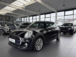 Midnight black metallic Gebraucht 2017 Mini Cooper D Seven Kleinwagen | 16.450 € (Etwas zu teuer)