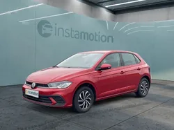 Rot Gebraucht 2024 VW Polo Life Limousine | 18.195 € (Fairer Preis)