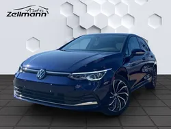 Blau Gebraucht 2023 VW Golf VIII Style Limousine | 27.388 € (Fairer Preis)