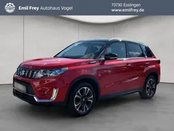 Bright red/cosmic black pearl Gebraucht 2019 Suzuki Vitara Comfort+ SUV | 20.480 € (Etwas zu teuer)