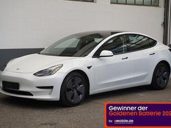 Weiß Gebraucht 2021 Tesla Model 3 Standard Range Limousine | 25.250 € (Guter Preis)