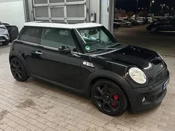 Schwarz Gebraucht 2009 Mini John Cooper Works Kleinwagen | 7.895 € (Etwas zu teuer)