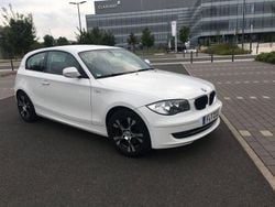 Weiß Gebraucht 2010 BMW 120 Sport Line Kleinwagen | 8.300 € (Teuer)