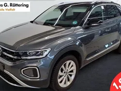 Grau Gebraucht 2024 VW T-Roc Style SUV | 27.400 € (Guter Preis)