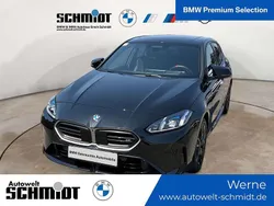 Black saphire metallic Gebraucht 2024 BMW M135 Kleinwagen | 46.490 € (Teuer)