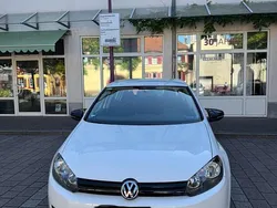 Weiß Gebraucht 2010 VW Golf VI Kombi | 5.000 € (Fairer Preis)