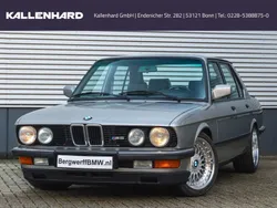 Silber Gebraucht 1986 BMW M5 Sport Line Limousine | 119.875 €