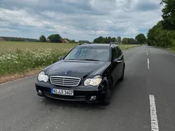 Schwarz Gebraucht 2004 Mercedes C220 Kombi | 1.998 € (Fairer Preis)