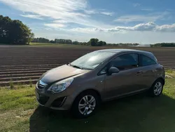 Grau Gebraucht 2011 Opel Corsa Kleinwagen | 4.000 € (Fairer Preis)