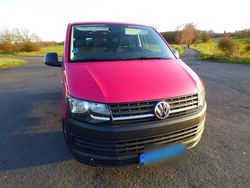 Rot Gebraucht 2016 VW Caravelle Trendline Van / Kleinbus | 19.990 € (Teuer)