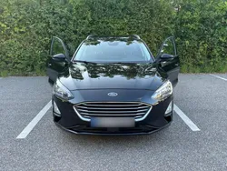 Schwarz Gebraucht 2021 Ford Focus Kombi | 13.500 € (Guter Preis)