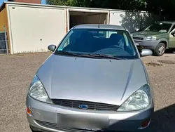 Silber Gebraucht 2001 Ford Focus Kleinwagen | 550 € (Superpreis)