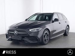 Grau Gebraucht 2023 Mercedes C180 AMG Kombi | 34.400 € (Etwas zu teuer)