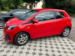 Rot Gebraucht 2014 Peugeot 108 Kleinwagen | 7.750 €