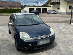 Blau Gebraucht 2004 Ford Fiesta Kleinwagen | 450 € (Guter Preis)